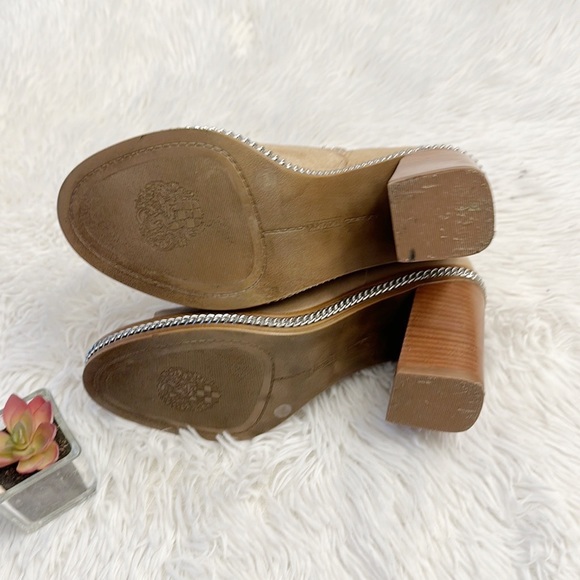 Vince Camuto Bitnny Tan Suede Chain Peep Toe Ankle Heel Bootie women size 8.5 - Picture 8 of 8